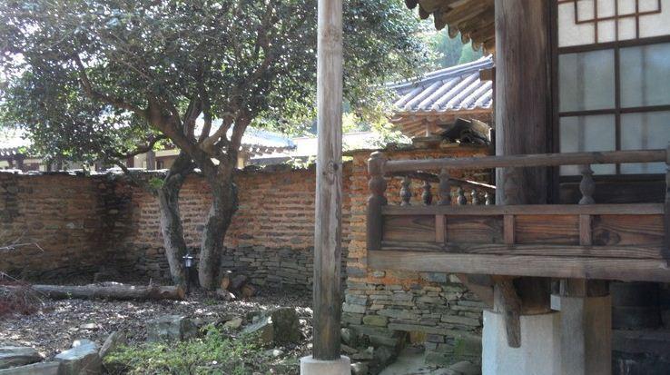 Goseong Choi Pilgan'S Old House Hotel ภายนอก รูปภาพ
