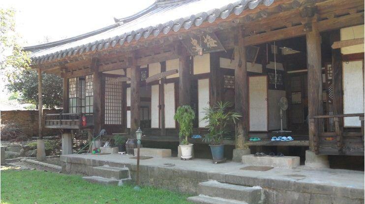 Goseong Choi Pilgan'S Old House Hotel ภายนอก รูปภาพ