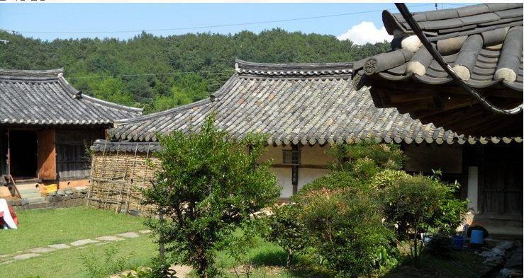Goseong Choi Pilgan'S Old House Hotel ภายนอก รูปภาพ